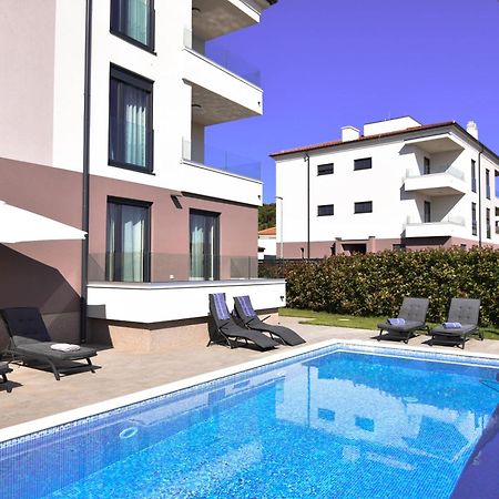 Luxury Apartment Faro With Sea View And Swimming Pool Premantura Exteriör bild