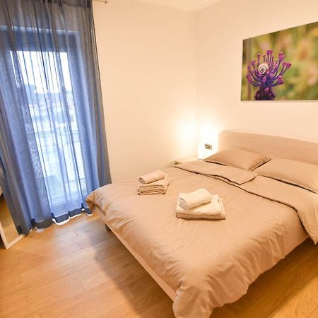 Luxury Apartment Faro With Sea View And Swimming Pool Premantura Exteriör bild