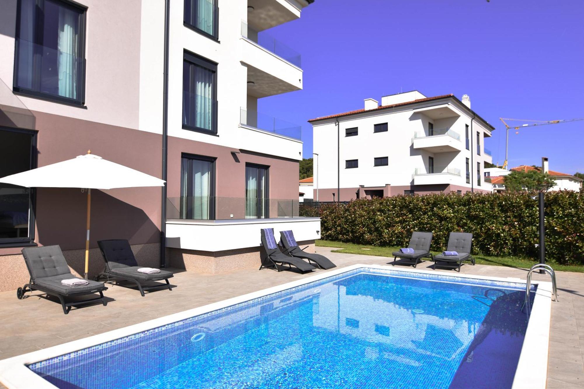 Luxury Apartment Faro With Sea View And Swimming Pool Premantura Exteriör bild